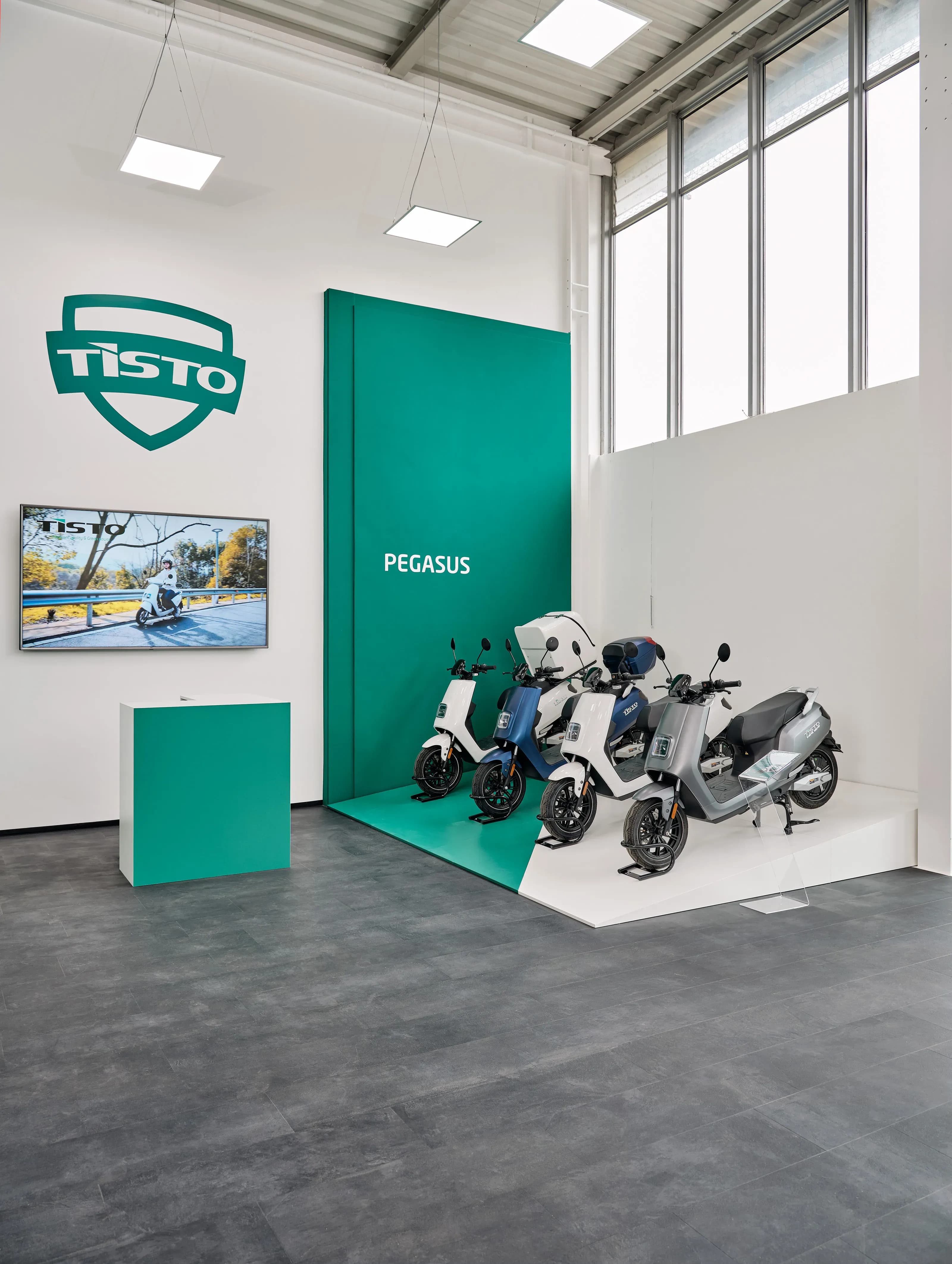 Elektroroller mit 100 km Reichweite kaufen