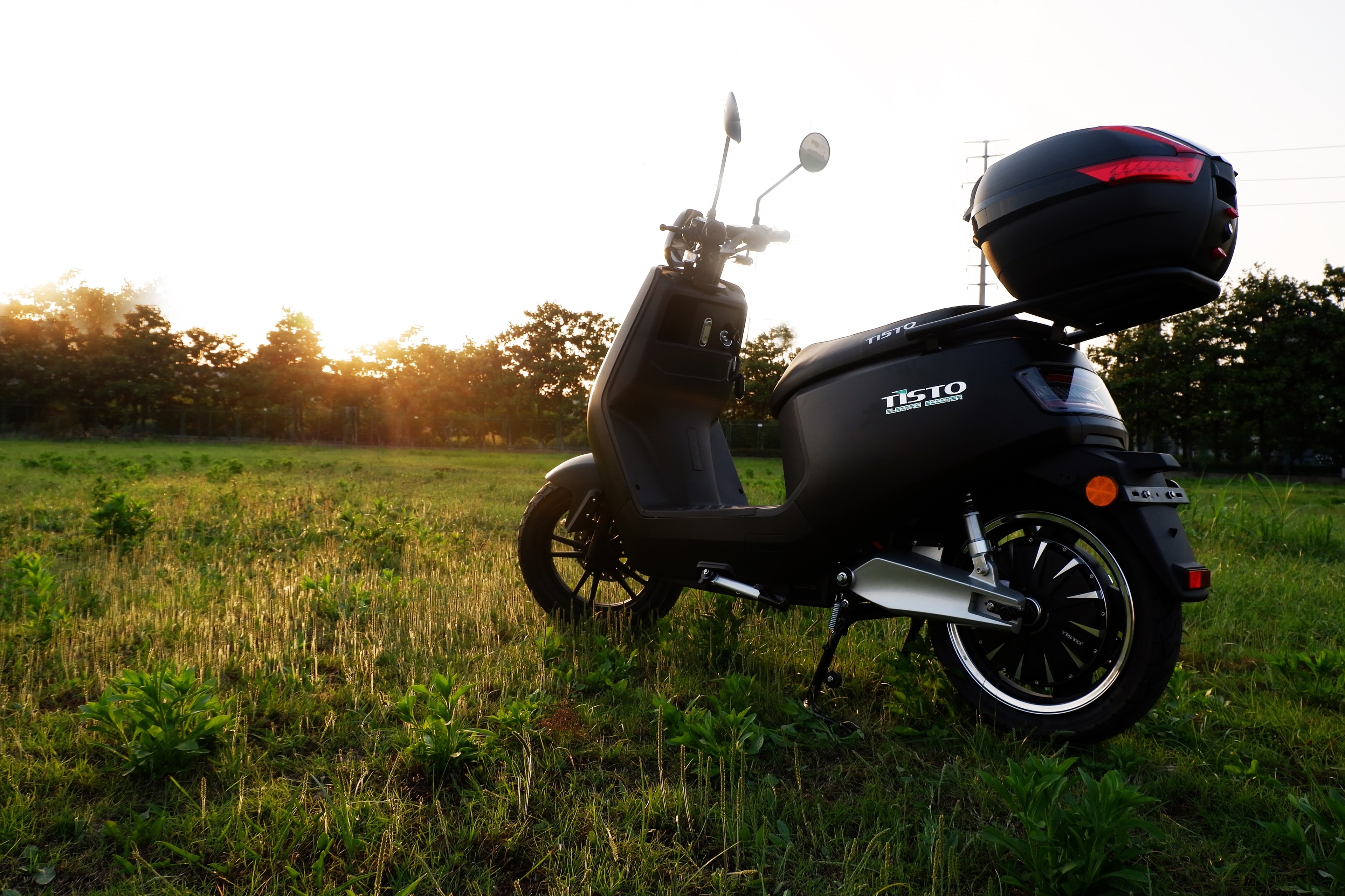TiSTO Elektroroller Berlin: Natur erleben, nachhaltig fahren- Dein Elektroroller für Freiheit und Umwelt