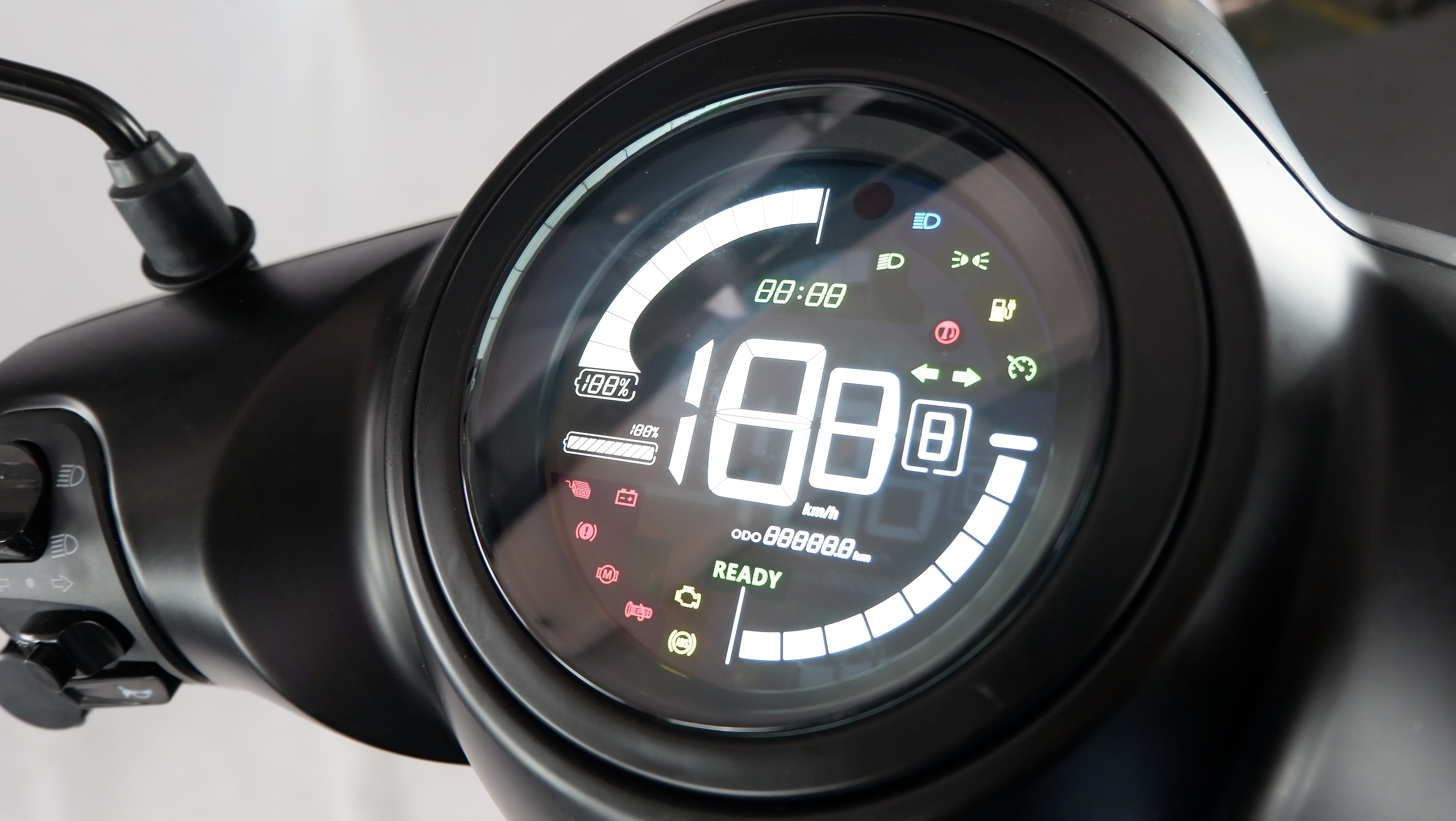 TiSTO Elektroroller: Leistung von 45 km/h bis 110 Km/h- für jede Fahrt und jeden Führerschein