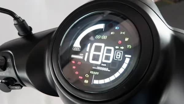 TiSTO Elektroroller: Leistung von 45 km/h bis 110 Km/h- für jede Fahrt und jeden Führerschein
